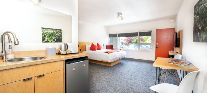 Heliotrope Hotel Hotels in Whatcom County