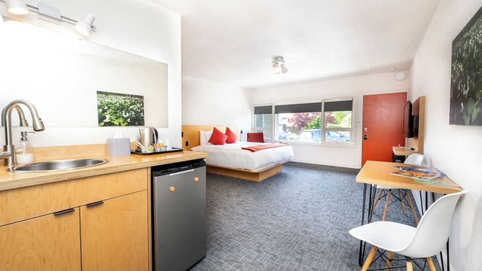 Heliotrope Hotel