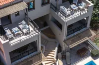 Pantheon Villas & Suites - 4-Star