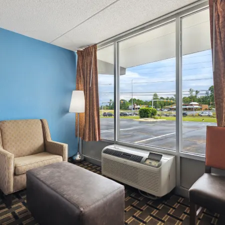 Relax Inn by OYO Greeneville Near Hwy US-321