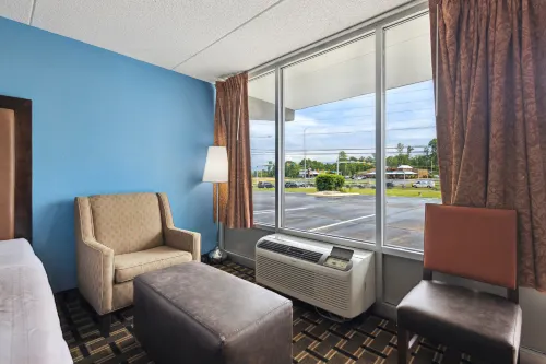 Relax Inn by OYO Greeneville Near Hwy US-321 - 2-Star