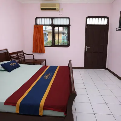 Hotel Danau Indah By ARBA Hotels near Cibeureum Lake