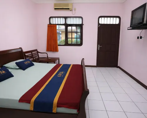 Hotel Danau Indah By ARBA Hotels near Cibeureum Lake