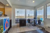 Motel 6 Vallejo, CA - Six Flags West - 2-Star