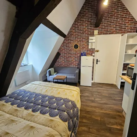 Charming Studio Apartment in Montluçon's Historic Center