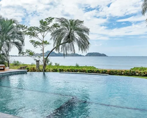 Oceanfront Oasis - 9BR Infinity Pool Villa Hotels in Potrero
