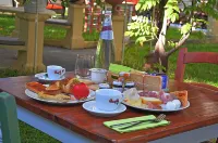 Hotiday Lecce Gianmarti Suite - sarapan