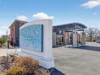12 Oaks Hotel Hotels in Smith County