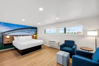 Clarion Pointe Mount Vernon - Burlington - Pet friendly