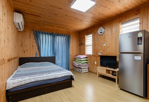 마로니에 펜션 전경