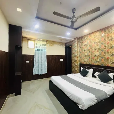 Hotel Relax Stays Hotels near Dilshad Garden