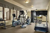 Super 8 by Wyndham Fort St. John BC - Gym