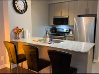 Spacious-Cozy 2Bed Condo in Square Ones Misissauga
