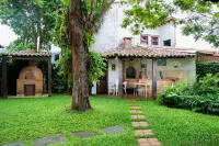 Casa em Condom nio c Churrasqueira a 200m da Praia