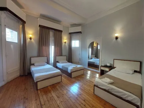 トラベラーズ ハウス ホステル