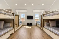 Eagle View #f8 4 Bedroom Townhouse