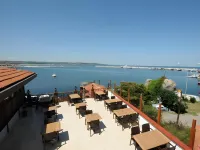 Phellos Suites Boutique Hotel