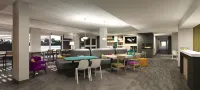 Home2 Suites by Hilton Quebec City, QC - breakfast