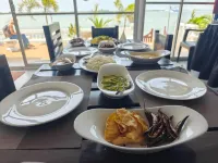 迪努達瀉湖度假村