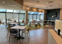 希爾頓旗下Spark蒙特婁布羅瑟德飯店