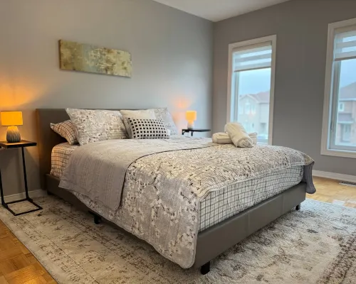 Entire single house! Hotels in Vaughan