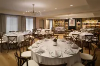 Martis Valley Lodge, Tapestry Collection by Hilton