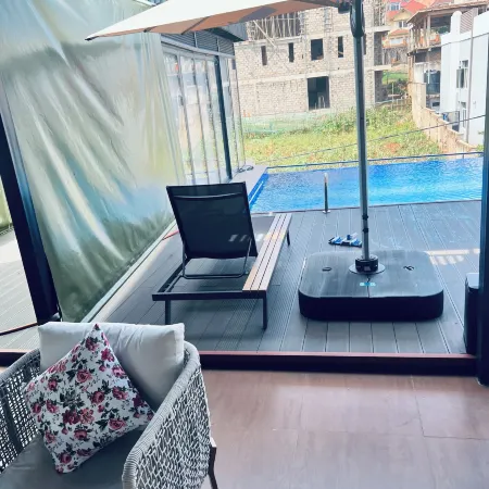 Eza Hotel