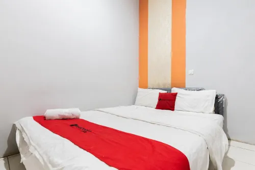 RedDoorz near Suroboyo Carnival Park