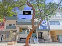 Deluxe Hotel Avon Hotels in Kanpur