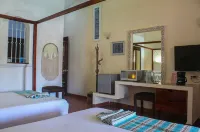 Chez Waffle Hotel - Balkoner