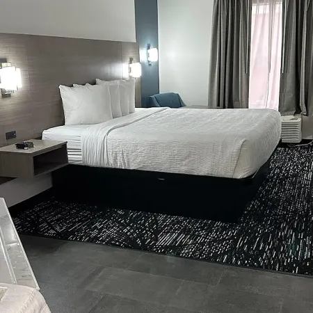 Baymont by Wyndham la Grange KY Southeast