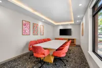 Hampton Inn by Hilton Addison Dallas