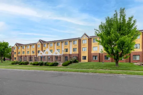 Quality Inn Overland Park Kansas City - Pool