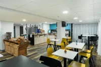 Sure Hotel by Best Western les Portes de Montauban - breakfast