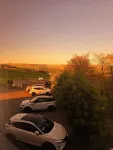 Grains Bar Hotel - parking