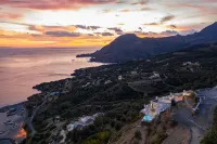 Pyrgos Exclusive 4, Sea View & Private Pool - Villas