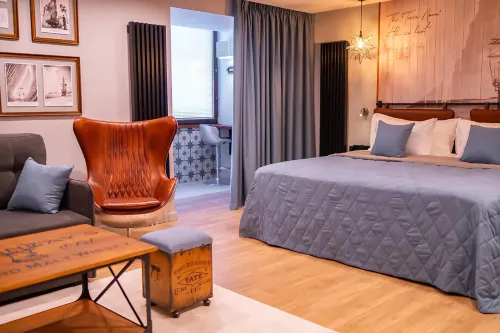 Ekspeditsiya Park Hotel