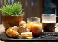 イビス スタイルズ ドルー サントル ガール - 朝食