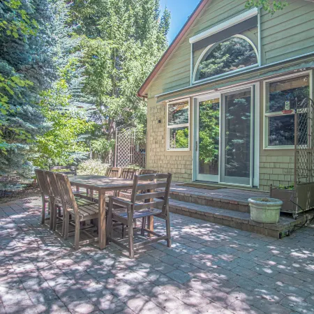 Cozy Ketchum Retreat - Pet Friendly!