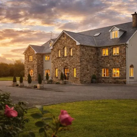 Donegal Manor