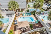 Barefoot Beach-Steps to Beach, Pool, Pet Friendly - Pool