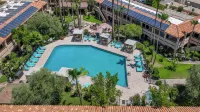 La Fuente Inn & Suites - Pools