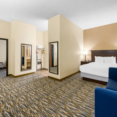 Comfort Inn at Thousand Hills Hotels near Ozarks Country