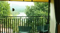 Vasu Inn - Rooms in Valparai - Mountain view