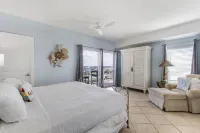 Admirals Quarters 1201 - spa
