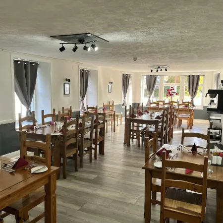 Novar Arms Hotel