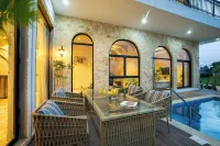 ELIVAAS Prive Heaven 6BHK Villa wth Pool -  case vacanza in affitto