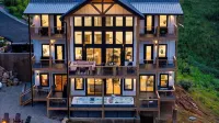 Modern Smoky Mountain Retreat w/ Hot Tub, Game Room & Movie Theater Heavens View by Avantstay - 4-Star