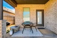 10 Minutes to Stadium Spacious 3BR Gameroom - balcony