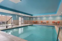 ホリデイ イン エクスプレス & スイーツ ストーントン by IHG - プール